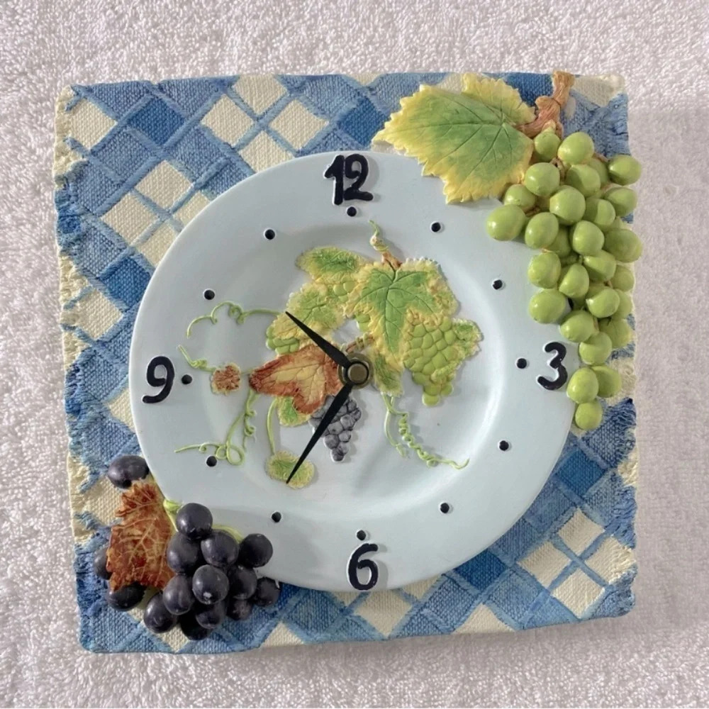 Vintage Handmade 3D Clock Grapes Dinner Plate With Blue Plaid Tablecloth